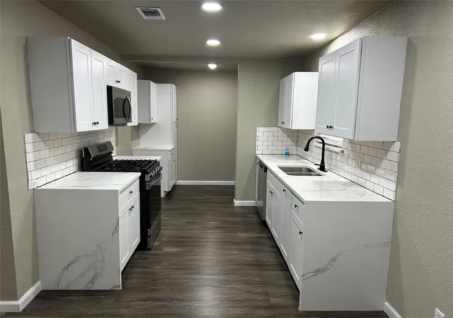 Photo 2 of Single family home for sale at 220 N Bernice Dr, Garland, TX 75042 | MLS# 21354733 | Listing updated on 2026-08-19