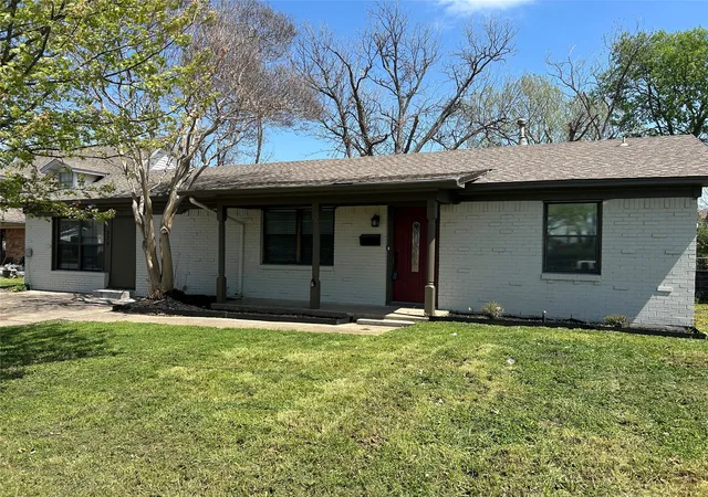 Photo 31 of Single family home for sale at 220 N Bernice Dr, Garland, TX 75042 | MLS# 21354733 | Listing updated on 2026-10-09