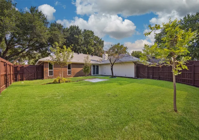 Photo 3 of Sale Pending at 3209 Portside Ln, Plano, TX 75023 | MLS# 21352673 | Listing updated on 2026-08-25