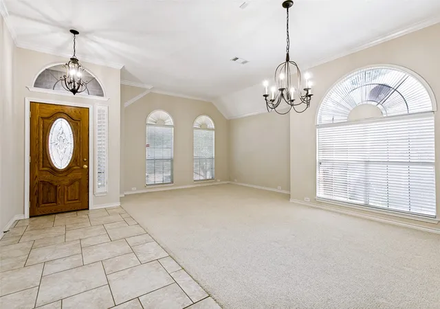 Photo 2 of Single family home for sale at 1609 Shadow Crest Dr, Corinth, TX 76210 | MLS# 21352709 | Listing updated on 2026-10-07
