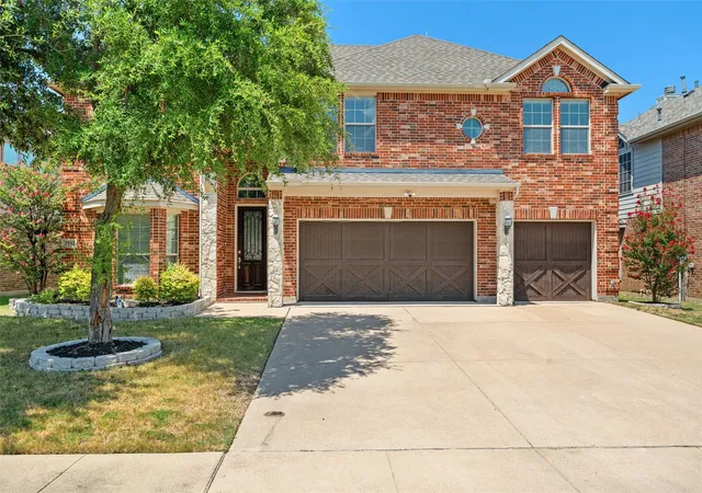 Photo 2 of Single family home for sale at 2932 Montalbo, Grand Prairie, TX 75054 | MLS# 21353805 | Listing updated on 2026-08-09