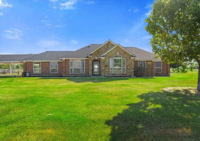 Photo 1 of Single family home for sale at 3411 Fm 636, Kerens, TX 75144 | MLS# 21347661 | Listing updated on 2026-08-10