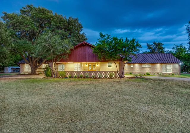 Photo 1 of Land for sale at 4104 Vz County Rd 3501, Wills Point, TX 75169 | MLS# 21354851 | Listing updated on 2026-09-30