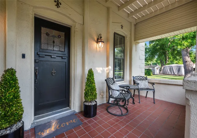 Photo 3 of Single family home for sale at 415 N Avenue I, Clifton, TX 76634 | MLS# 21354010 | Listing updated on 2026-09-21