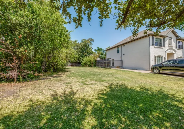 Photo 2 of Sale Pending at 6319 Palo Pinto Ave, Dallas, TX 75214 | MLS# 21354787 | Listing updated on 2026-08-28