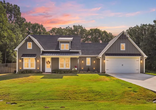 Photo 2 of Single family home for sale at 221 Private Road 6235 #2320, Mineola, TX 75773 | MLS# 21354868 | Listing updated on 2026-10-04