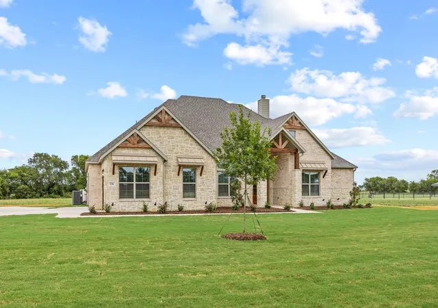 Photo 3 of Single family home for sale at 147 Cr 207, Valley View, TX 76272 | MLS# 21354429 | Listing updated on 2026-08-09