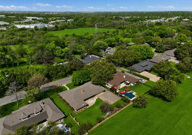 Photo 2 of Single family home for sale at 4201 Winding Wy, Benbrook, TX 76126 | MLS# 21354856 | Listing updated on 2026-08-27