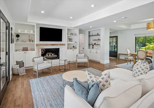 Photo 4 of Single family home for sale at 5939 Melshire Dr, Dallas, TX 75230 | MLS# 21350139 | Listing updated on 2026-09-02