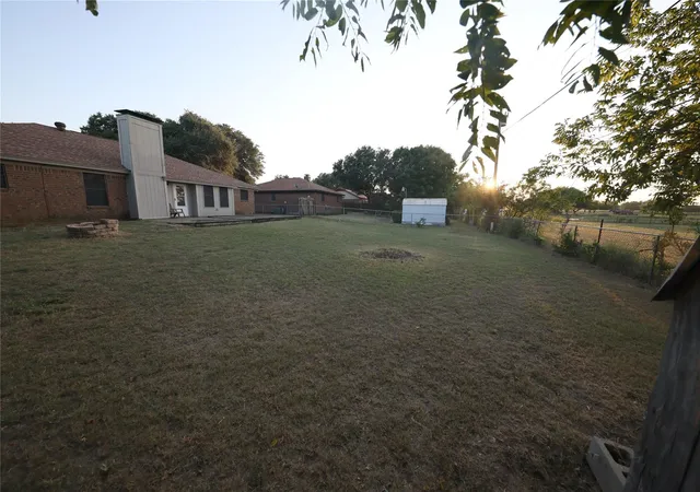 Photo 3 of Single family home for sale at 2204 Towne North Dr, Cleburne, TX 76033 | MLS# 21354911 | Listing updated on 2026-08-20