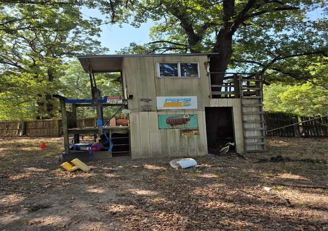 Photo 22 of Sale Pending at 1687 Northshore Rd, Hawk Cove, TX 75474 | MLS# 21354919 | Listing updated on 2026-08-25