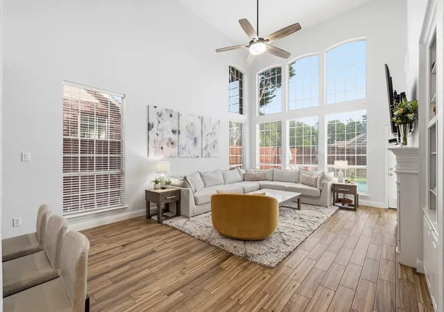 Photo 1 of Single family home for sale at 3908 Kimberly Dr, Flower Mound, TX 75022 | MLS# 21352162 | Listing updated on 2026-10-08