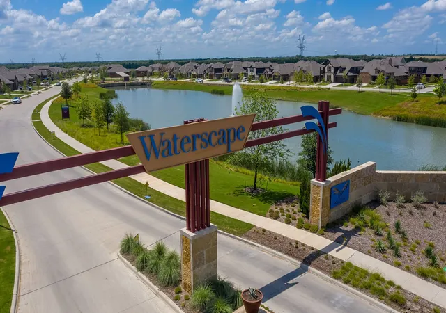 Photo 3 of Single family home for sale at 3219 Buffalo Creek Cir, Royse City, TX 75189 | MLS# 21354994 | Listing updated on 2026-09-03