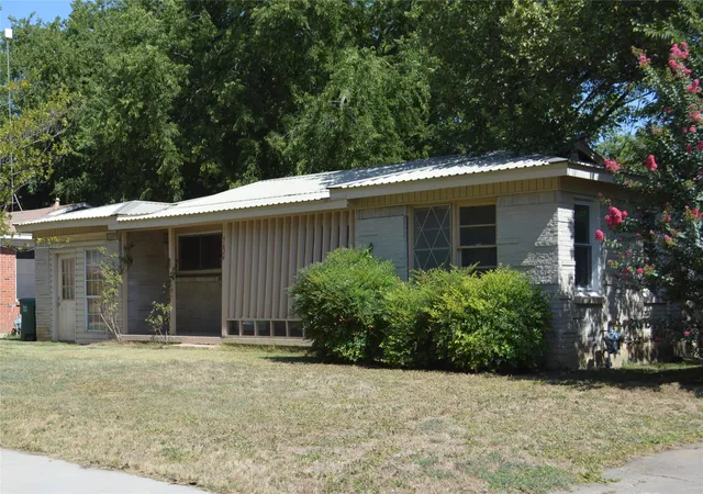 Photo 1 of Single family home for sale at 5624 Volder Dr, Fort Worth, TX 76114 | MLS# 21355000 | Listing updated on 2026-08-30