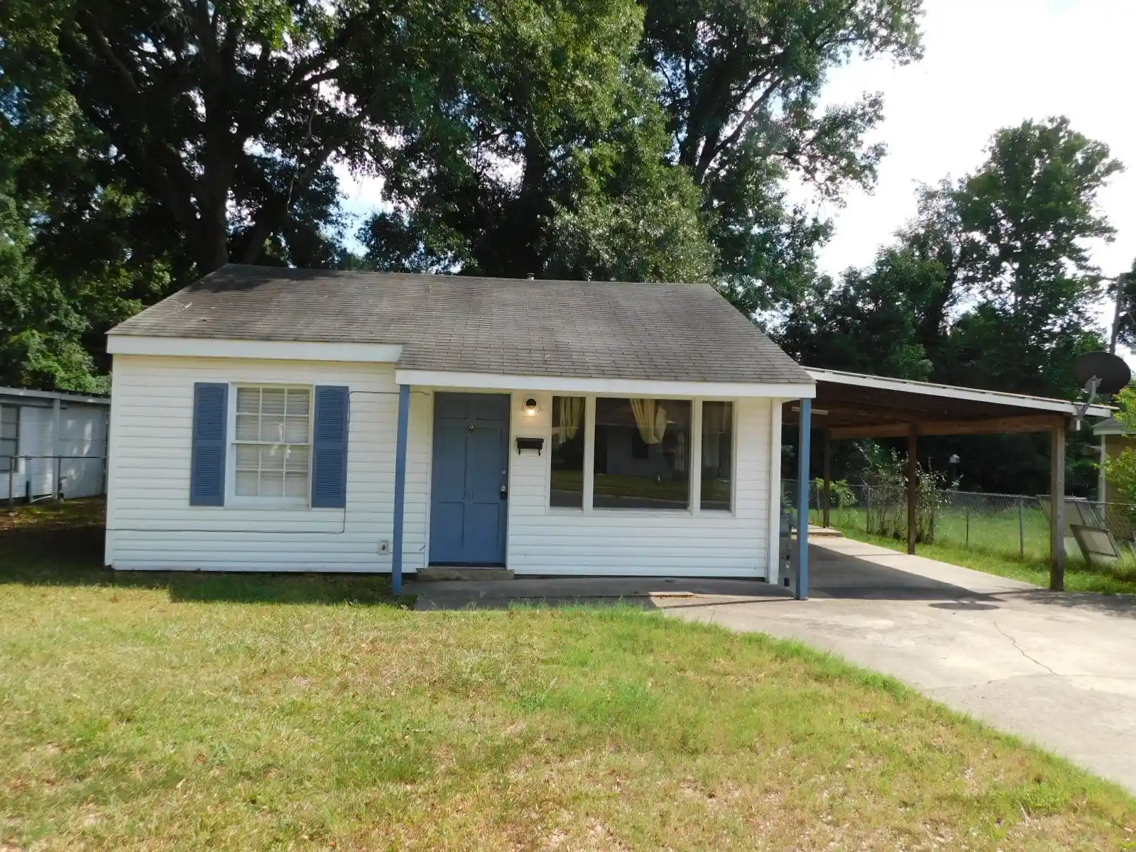Single family home for sale at 311 S Park Dr, Springhill, LA 71075 | MLS# 21355058