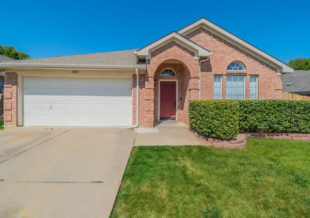 Photo 1 of Single family home for sale at 6004 Summerfield, Arlington, TX 76018 | MLS# 21354410 | Listing updated on 2026-08-29