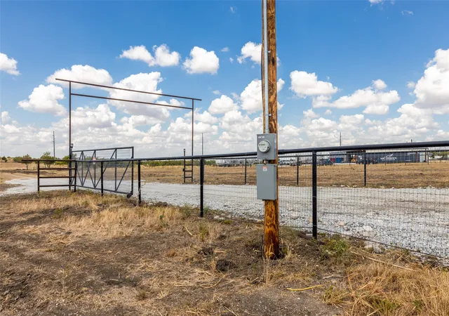 Photo 2 of Land for sale at 383 Hill County Road 4254, Itasca, TX 76055 | MLS# 21355079 | Listing updated on 2026-08-19