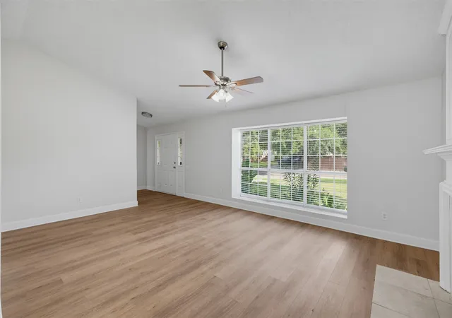 Photo 4 of Single family home for sale at 404 Spencer Cir, Grand Prairie, TX 75052 | MLS# 21355074 | Listing updated on 2026-08-28