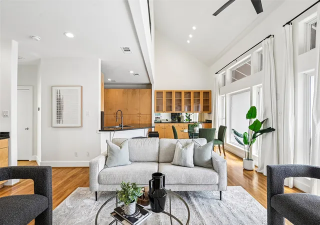 Photo 1 of Townhouse for sale at 3524 Cedarplaza Ln, Dallas, TX 75209 | MLS# 21312816 | Listing updated on 2026-08-20