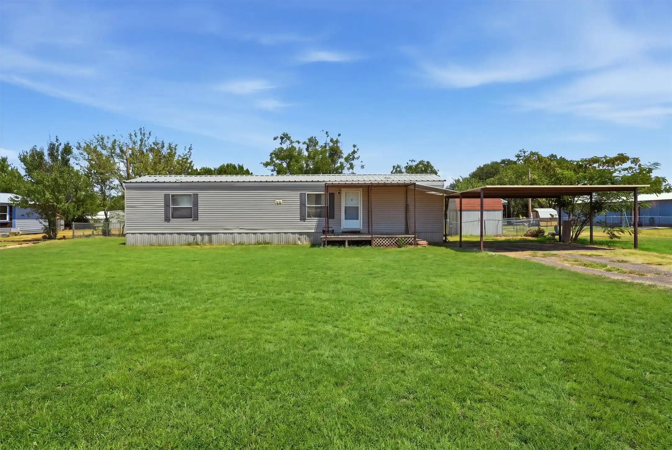 Manufactured home for sale at 2303 Balboa Ct, Granbury, TX 76048 | MLS# 21354372