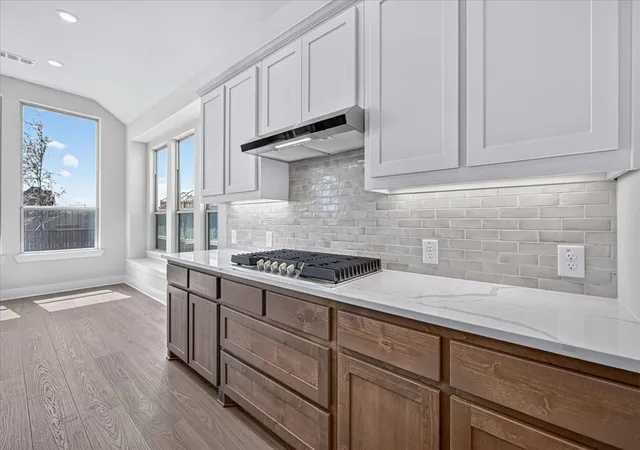 Photo 3 of Sale Pending at 3033 Craftsman Wy, Justin, TX 76247 | MLS# 21354962 | Listing updated on 2026-10-07