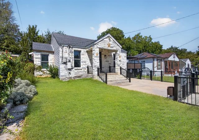 Photo 1 of Single family home for sale at 335 Avenue I, Dallas, TX 75203 | MLS# 21351394 | Listing updated on 2026-08-10