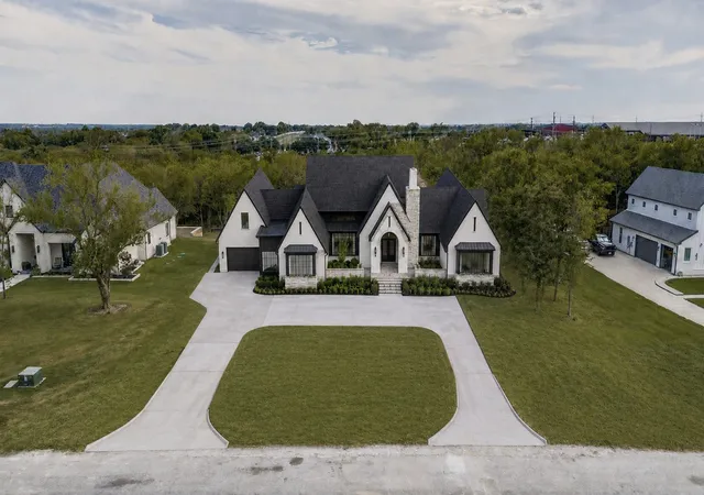 Photo 1 of Land for sale at 40 Blackthorn Dr, Van Alstyne, TX 75495 | MLS# 21355244 | Listing updated on 2026-08-11