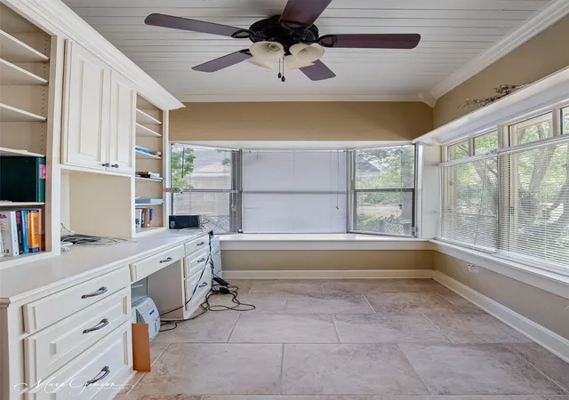 Photo 3 of Sale Pending at 420 Stephenson St, Shreveport, LA 71104 | MLS# 21355250 | Listing updated on 2026-10-07