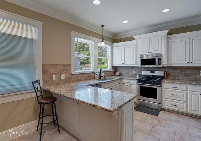 Photo 3 of Sale Pending at 420 Stephenson St, Shreveport, LA 71104 | MLS# 21355250 | Listing updated on 2026-10-07