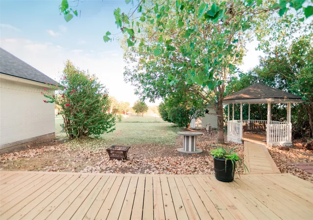 Photo 4 of Single family home for sale at 101 Scenic Dr Dr, Dublin, TX 76446 | MLS# 21355293 | Listing updated on 2026-08-26