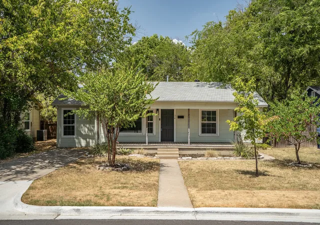 Photo 1 of Single family home for sale at 714 Cordell St, Denton, TX 76201 | MLS# 21344222 | Listing updated on 2026-08-13