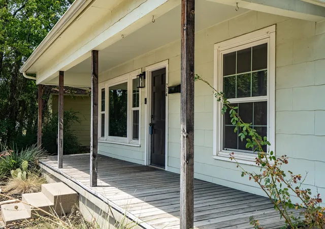 Photo 4 of Single family home for sale at 714 Cordell St, Denton, TX 76201 | MLS# 21344222 | Listing updated on 2026-08-13