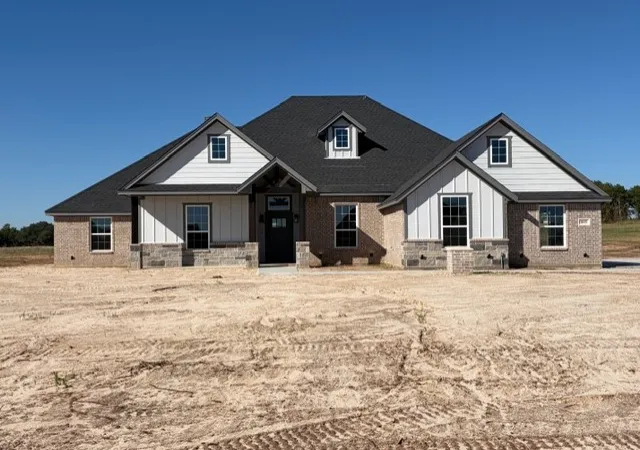 Photo 1 of Single family home for sale at 1035 Colt Rd, Springtown, TX 76082 | MLS# 21355352 | Listing updated on 2026-10-07