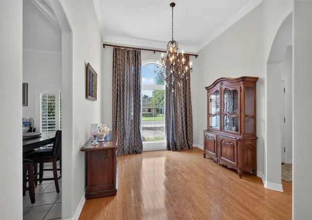 Photo 3 of Sale Pending at 440 Grand Oaks Dr, Shreveport, LA 71106 | MLS# 21355258 | Listing updated on 2026-08-29