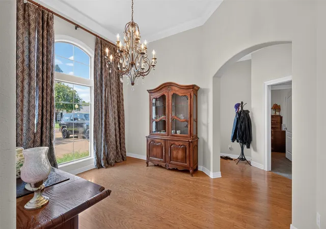 Photo 3 of Sale Pending at 440 Grand Oaks Dr, Shreveport, LA 71106 | MLS# 21355258 | Listing updated on 2026-08-29