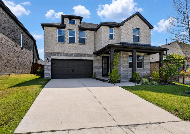 Photo 2 of Single family home for sale at 2125 Sunnymede Dr, Forney, TX 75126 | MLS# 21331407 | Listing updated on 2026-10-08