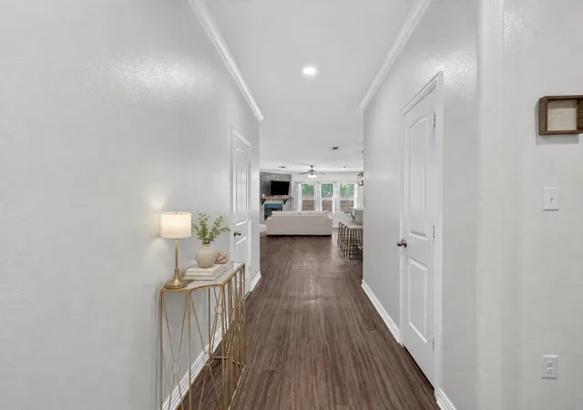 Photo 3 of Single family home for sale at 1700 Fairway Dr, Sherman, TX 75090 | MLS# 21354929 | Listing updated on 2026-10-01