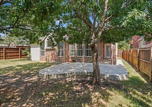 Photo 36 of Single family home for sale at 9805 Lacey Ln, Fort Worth, TX 76244 | MLS# 21354588 | Listing updated on 2026-10-08
