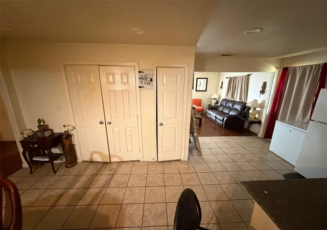 Photo 3 of Single family home for sale at 345 Old Mill Ct, Dallas, TX 75217 | MLS# 21355370 | Listing updated on 2026-09-21
