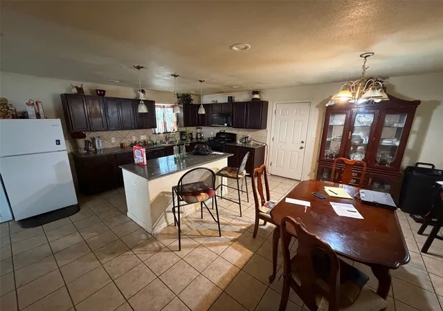 Photo 4 of Single family home for sale at 345 Old Mill Ct, Dallas, TX 75217 | MLS# 21355370 | Listing updated on 2026-09-21