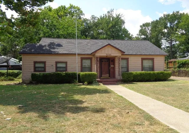 Single family home for sale at 505 Hillcrest Ave #1, Tyler, TX 75702 | MLS# 21355470
