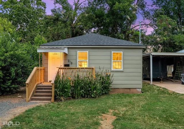 Photo 1 of Single family home for sale at 213 Kelly, Bossier City, LA 71111 | MLS# 21355469 | Listing updated on 2026-08-11