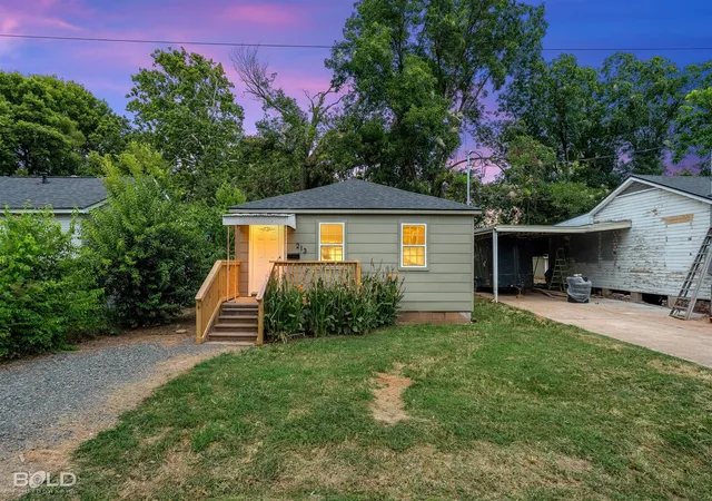 Photo 2 of Single family home for sale at 213 Kelly, Bossier City, LA 71111 | MLS# 21355469 | Listing updated on 2026-08-11