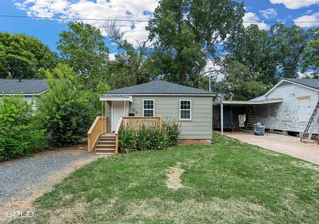 Photo 3 of Single family home for sale at 213 Kelly, Bossier City, LA 71111 | MLS# 21355469 | Listing updated on 2026-08-11