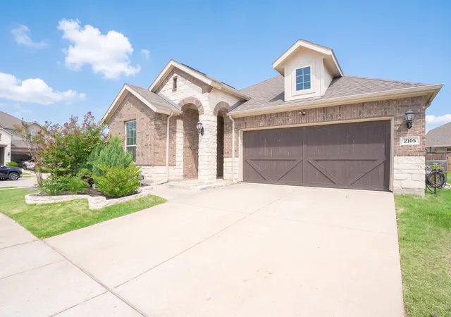 Photo 2 of Single family home for sale at 2105 Ella Ln, Carrollton, TX 75010 | MLS# 21355499 | Listing updated on 2026-09-18