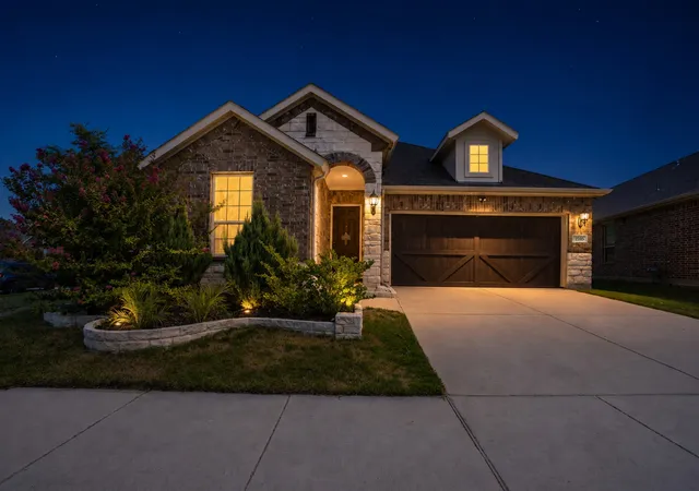 Photo 3 of Single family home for sale at 2105 Ella Ln, Carrollton, TX 75010 | MLS# 21355499 | Listing updated on 2026-09-18