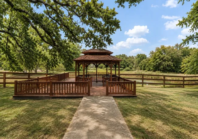 Photo 4 of Single family home for sale at 4035 County Road 2700, Caddo Mills, TX 75135 | MLS# 21353303 | Listing updated on 2026-09-22