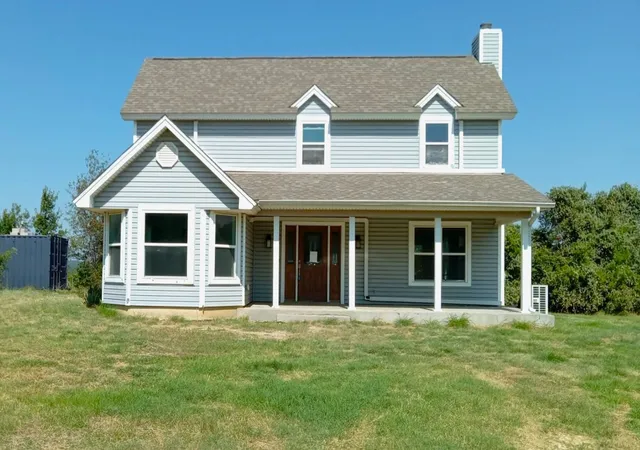 Photo 2 of Sale Pending at 601 Mill Rd, Springtown, TX 76082 | MLS# 21354383 | Listing updated on 2026-09-21