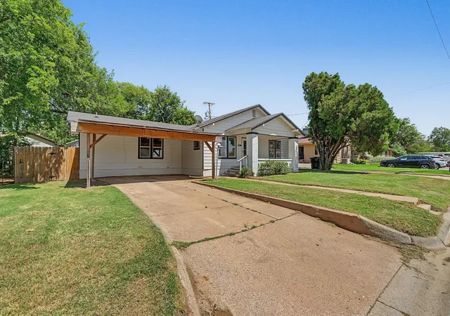 Photo 1 of Single family home for sale at 617 Grand Ave, Abilene, TX 79605 | MLS# 21340623 | Listing updated on 2026-09-28