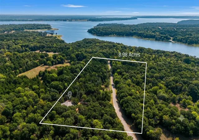 Photo 1 of Single family home for sale at 3721 Rock Creek Rd, Whitesboro, TX 76273 | MLS# 21351768 | Listing updated on 2026-09-18